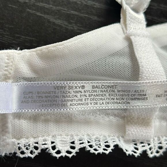 Victoria’s Secret I do collection lace bra white 34D - Picture 4 of 11